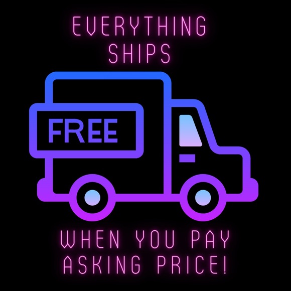 Meet your Poshers, Brittany & Baylie - Picture 6 of 9